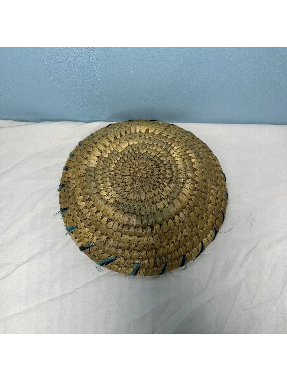 Vintage Round Coiled Grass Basket Hand Woven Decorative Bowl Boho Wall Decor